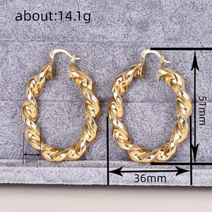 Orecchini a Spirale Lucidi per Donne, Gioielli alla Moda Eleganti e Trendy - Product Image 4