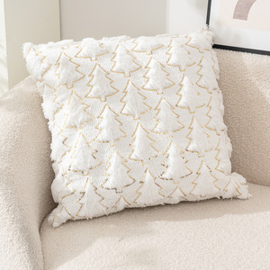 Housse de coussin de canapé moderne en peluche brodée 3D, nouveau design tendance Arbre de Noël pour la décoration de la maison, les fêtes et l'ameublement. - Product Image 3