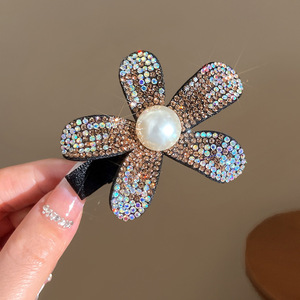 Light luxury rhinestone temperament side cli bangs <b>clip</b> high-value photo atmosphere hair <b>clip</b> hair <b>clip</b> hair <b>clip</b> - Product Image 4