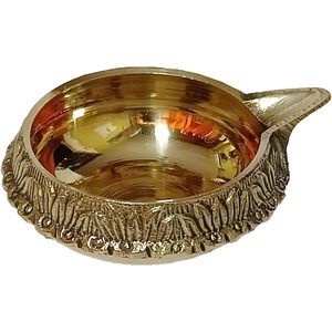 Lampe à huile Kuber en laiton doré artisanal PARIJAT HANDICRAFT pour Diwali, Pooja, avec motif traditionnel gravé, article indien pour la Puja - Product Image 1