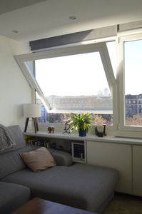 Fenêtre en aluminium pliante insonorisée vers le haut pour maison urbaine bruyante, fenêtre de chambre à coucher à isolation thermique durable réduisant la pollution sonore - Product Image 3