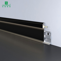 Profilé de plinthe LED en aluminium de qualité supérieure, résistant à l'humidité, durable, idéal pour les intérieurs commerciaux, hospitaliers et de villas