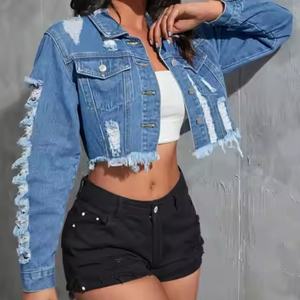Chaquetas de Verano Personalizadas OEM para Mujer, Chaquetas de Estilo Hip-Hop Urbano, Chaqueta Corta de Mezclilla para Mujer con Lavado Ácido y Efecto Desgastado - Product Image 5