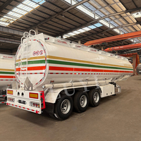 Semi-remorque citerne à 5 compartiments de 45 m³ capable de transporter plusieurs types de liquides simultanément, remorque citerne à carburant