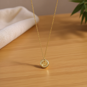 Collana in acciaio inossidabile con ciondolo a lettera placcato oro, gioiello alla moda per donna - Product Image 2