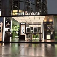 Solution clé en main MEGA : Stand d'exposition modulaire moderne et tendance pour boutique éphémère en centre commercial