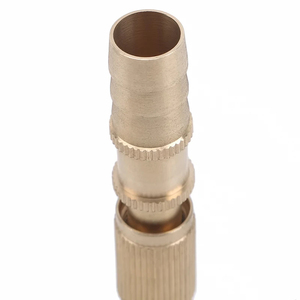 Vente en gros : Pulvérisateur en ligne avec buse d'eau réglable pour lavage de voitures, arrosage de fleurs et pelouse, en métal doré - Product Image 2