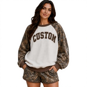 Ensemble décontracté 2 pièces pour femme : Sweat-shirt oversize à col montant et manches raglan imprimé camouflage feuilles, coupe ample, style pull, personnalisable OEM/ODM - Product Image 1