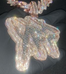 Ciondolo con lettera in oro reale ciondolo con lettera con <span class=keywords><strong>nome</strong></span> smeraldo ghiacciato - Product Image 1