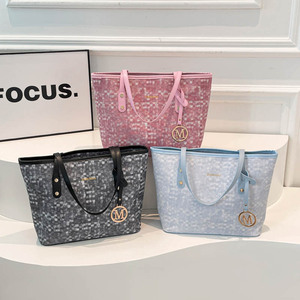 Nuevo Estilo de Bolso de Mano de PU para Mujer, Bolso de Hombro Simple con Cierre y Gran Capacidad - Product Image 1