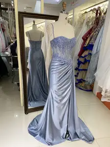 2025 gros corset poussiéreux bleu sans manches broderie plissé à la main brillant satin surjupe sirène robes de soirée de bal