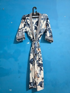 Bata de Verano para Mujer, de Algodón Ligero, Suave y Transpirable, Elegante, para la Playa, Cómoda, de Corte Relajado, para Vacaciones y Spa - Product Image 1
