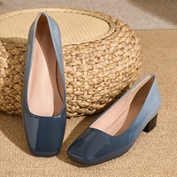 Chaussures élégantes pour femmes à bout carré et talon haut, en cuir verni, semelle extérieure en caoutchouc souple, talon bloc – Sexy, matures, grandes tailles