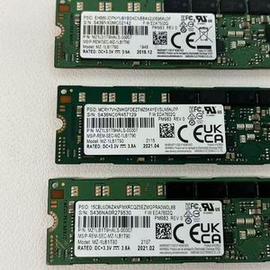 Disque SSD d'entreprise d'occasion Samsung PM983 1,92 To M.2 22110 NVMe PCIe 3.0 x4 MZ-1LB1T90 MZ1LB1T9HALS-00007 - Product Image 3