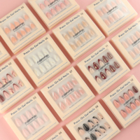 24 faux ongles courts en amande à couverture complète, très demandés, style français, couleurs mélangées, en ABS souple, pré-dessinés pour nail art