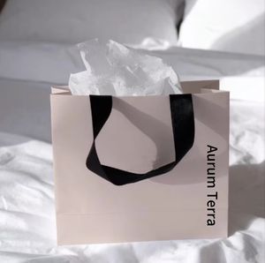 Bolsa de Papel Blanca de Lujo para Compras con Asa de Cinta para Empaque de Ropa, Manualidades, Piel, Bolsa de Regalo Versátil - Product Image 1