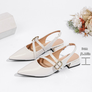 <span class=keywords><strong>Sandalias</strong></span> de tacón bajo de 3 cm con punta en pico, correa cruzada y hebilla ovalada dorada de PU charol blanco, estilo coreano Xuanhui, últimas tendencias para mujer - Product Image 4