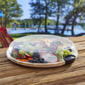 Planche à découper <span class=keywords><strong>Nordic</strong></span> Build-A-Board Snacks au fromage servant des <span class=keywords><strong>mini</strong></span> planches rondes de charcuterie en bambou avec couvercle transparent - Product Image 6