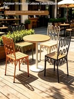 Tables et chaises d'extérieur en fer forgé pour cafés et salons de thé ; Chaise ondulée design ; Chaise de loisirs pour balcon et cour - imperméable