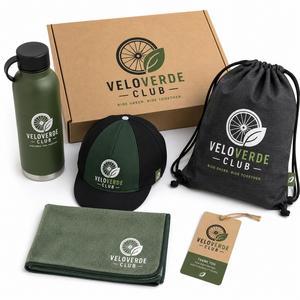 Kit de cyclisme durable personnalisé avec bouchon de bouteille isotherme, serviette et sac recyclé pour les cyclistes - Product Image 1