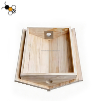 Tannenholz 8-10 Rahmen Langstroth Bienenstock-Außenabdeckung Giebelförmiges Holz-Bienenstockdach mit Belüftungslöchern