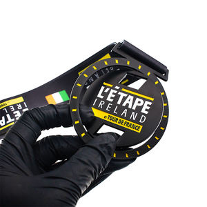 Medallas de finalizador de premio personalizadas Milagrosa 3D Tiro con arco Karate Metal Deportes Taekwondo Pickleball Running Medalla para la escuela - Product Image 1