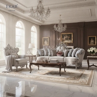 Lit capitonné Versailles Majestic en feuille d'or |   Meubles classiques français de luxe - EKAR FURNITURE