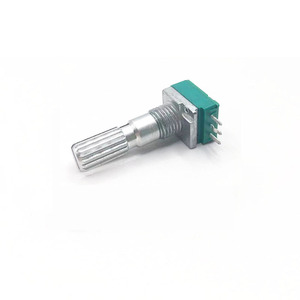 Potentiomètre rotatif simple, double, triple, quadruple RD915N 9 mm pour le contrôle audio, la réglure, l'intensité et la régulation de la vitesse - Product Image 4