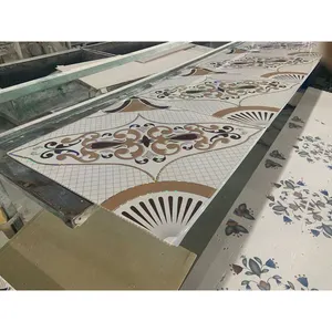 Plafón de <span class=keywords><strong>PVC</strong></span> de 595 x 600 mm, Panel de Yeso <span class=keywords><strong>para</strong></span> Techo Falso, Sistema de Rejilla en T de 2 x 2 Pies, Techo Superior con Estructura Metálica - Product Image 1