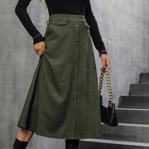 Jupe parapluie mi-longue élégante pour femme, avec poches et boutons à la taille, style français, personnalisable en gros (OEM) - Product Image 4