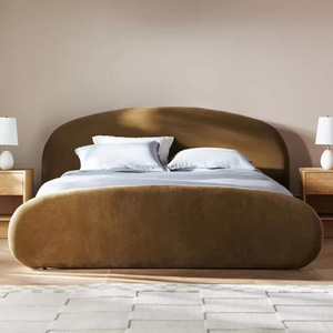 Letto matrimoniale curvo Wabi-sabi in <span class=keywords><strong>velluto</strong></span> color caramello vintage, letto king size moderno di lusso per camera da letto padronale, letto minimalista in tessuto - Product Image 1