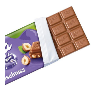 Vente en gros de blocs de chocolat Milkaa sandwich aux fraises délicieuses noix noix alpine source de lait chocolat au lait collations en gros - Product Image 2