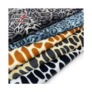 Kingcason atacado fabricante colorido animal girafa padrão veludo super macio tecido para cobertores infantis