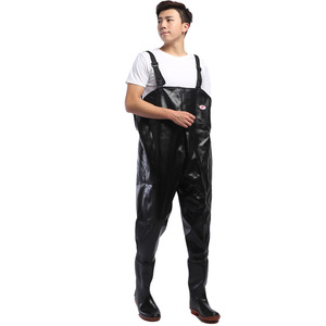 Offerta Speciale: Tuta da Lavoro Unisex Impermeabile, Rinforzata, Antiscivolo per Caccia e Pesca con Stivali Integrati - Product Image 5