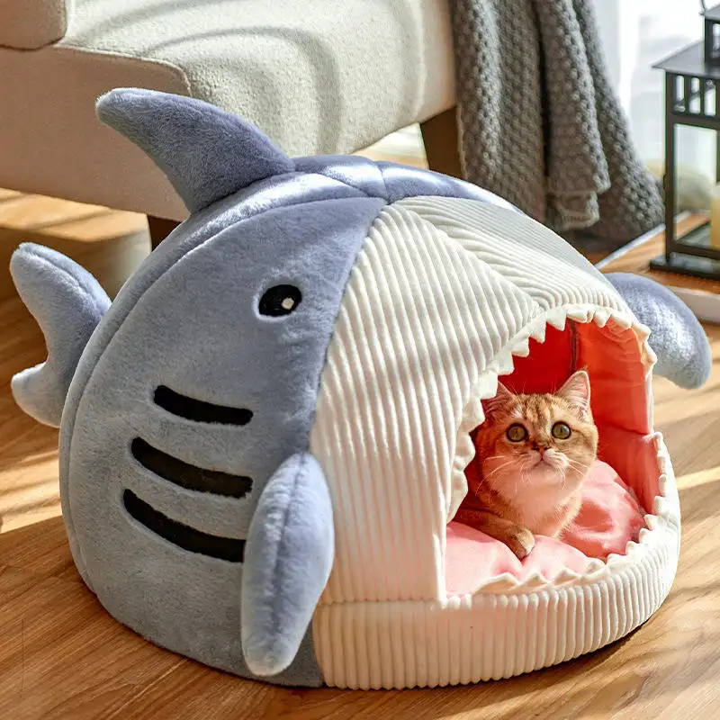 Cueva pequeña para gatos y perros, cómoda cama extraíble en forma de tiburón, cálida
