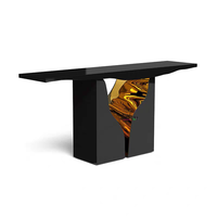 Table console artistique de luxe, table d'entrée moderne en acier inoxydable miroir, couleur personnalisable pour studio de designer et villa