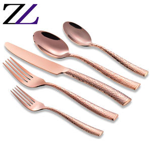 Mariage en acier inoxydable de luxe titane couleur or Forchetta Gabel Sendok Alat Makan Royal ensemble de couverts haut de gamme - Product Image 6