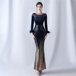 31572 #   Nuevo Producto, Vestido de Noche de Alta Gama con Cuentas en Degradado y Pedrería - Product Image 6