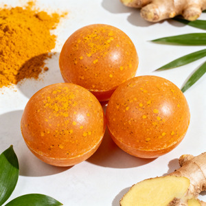 Jabón Artesanal de Leche de Cabra con Cúrcuma y Ácido Kójico Natural para Blanquear, Eliminar el Acné y las Manchas Oscuras del Rostro - Product Image 3