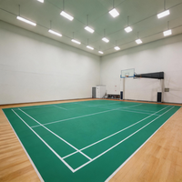 Revêtement de sol sportif en vinyle antidérapant haute densité Runsure, à poser directement sur le béton, pour salle de basket-ball, gymnase, prix de gros d'usine