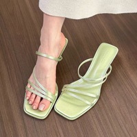 Sandales à talons hauts éblouissantes pour femmes, collection été 2026, sandales à talons aiguilles inspirées des fées avec fines brides