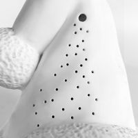Lampes de nuit modernes en céramique blanche à piles, à haute transmission, en forme de bonnet de Père Noël, décoration de Noël pour la maison, utilisation sur table/bureau