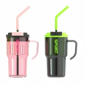 New arrival BPA Free Plastic Drinking Cold Water Bottles sports water bottle with Straw