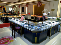 Vitrine personnalisée de bijoux en métal de Delux montre de luxe en or armoire en bois claire à LED boutique de luxe en verre vitrine