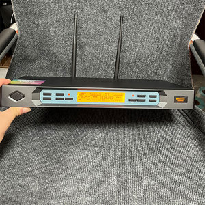 Ugx999 Không Dây One-to-Two Micro Năng Động Chuyên Nghiệp Cầm Tay <span class=keywords><strong>Microphone</strong></span> Cho Giai Đoạn Ca Hát - Product Image 5