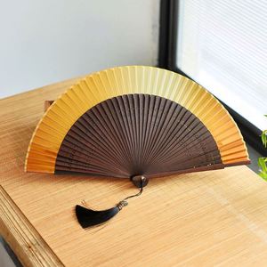 Éventail pliable personnalisé léger pour festivals en plein air, usage quotidien, cérémonies de mariage, fêtes et cadeaux promotionnels d'entreprise - Product Image 2