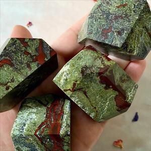 CrystalHola Piedra Natural Verde Cruda, Piedra de Sangre de Dragón, Cuarzo Freedom, Reiki Curativo, Decoración de Alta Calidad para el Hogar y la Oficina, Regalo - Product Image 1
