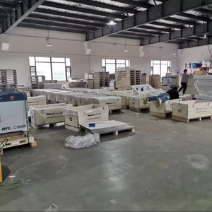 مصدر ليزر ألياف جديد بقوة 1500 واط - 12000 واط لقطع المعادن، إصدار CE - Product Image 3