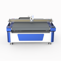 Machine de découpe de couteau cnc de canapé en cuir Machine de découpe de couteau vibrant