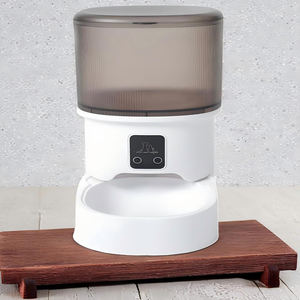 Distributore Automatico di Cibo per Cani e Gatti in Plastica Resistente con Controllo WiFi, Capacità 4L, Design Impermeabile, Alimentazione Remota tramite App - Product Image 2